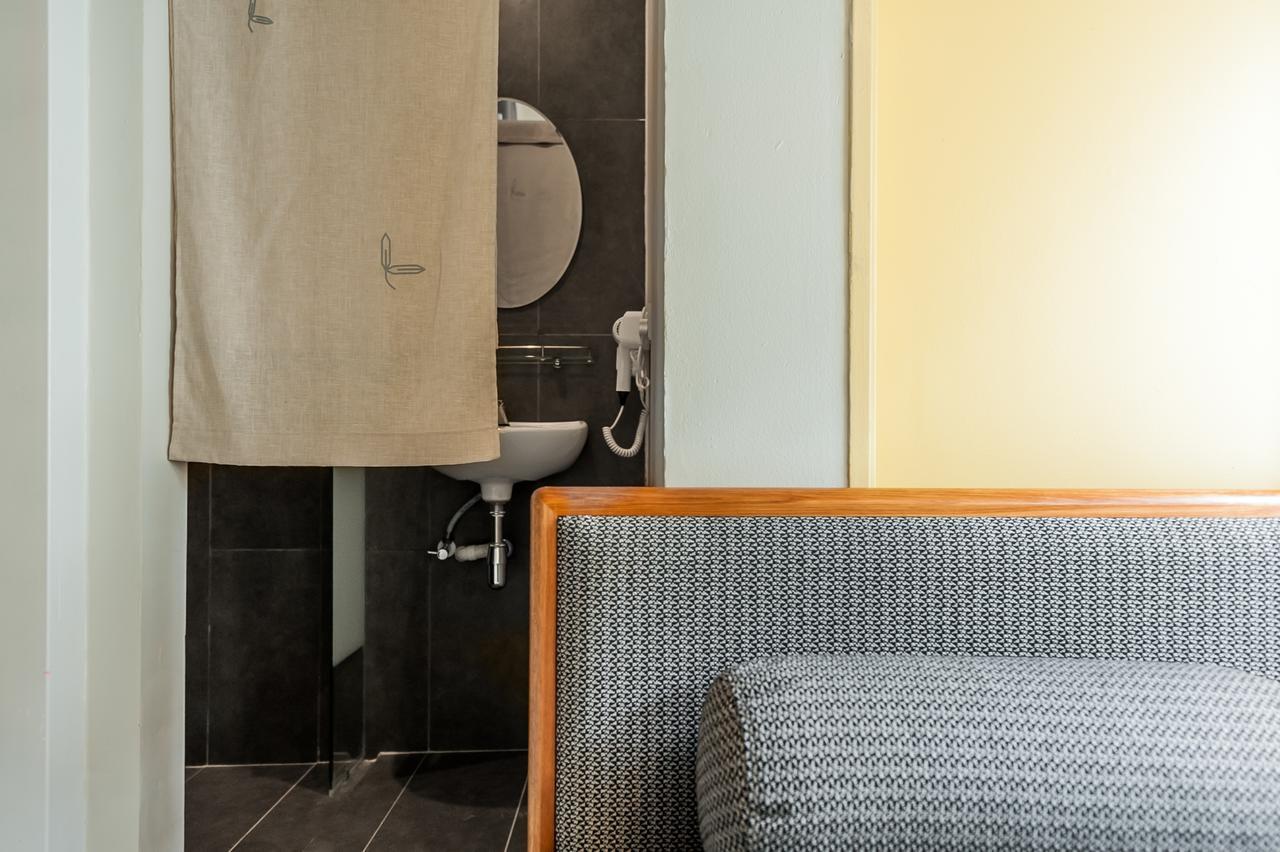 Bunk & Bilik Hotel Sri Petaling Kuala Lumpur Esterno foto